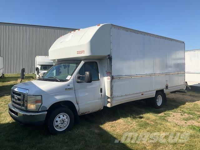 Ford E-350 Camion Fourgon