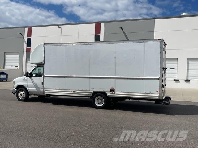 Ford E-350 Camion Fourgon