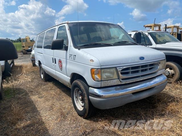 Ford E-350 Voiture