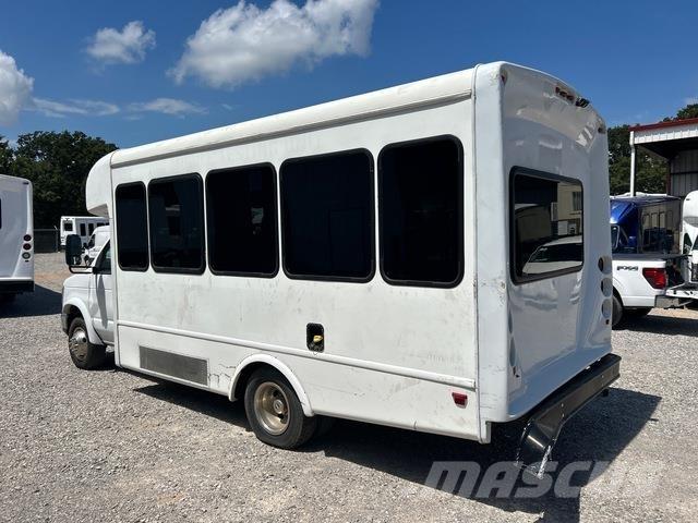 Ford E-350 Mini-bus