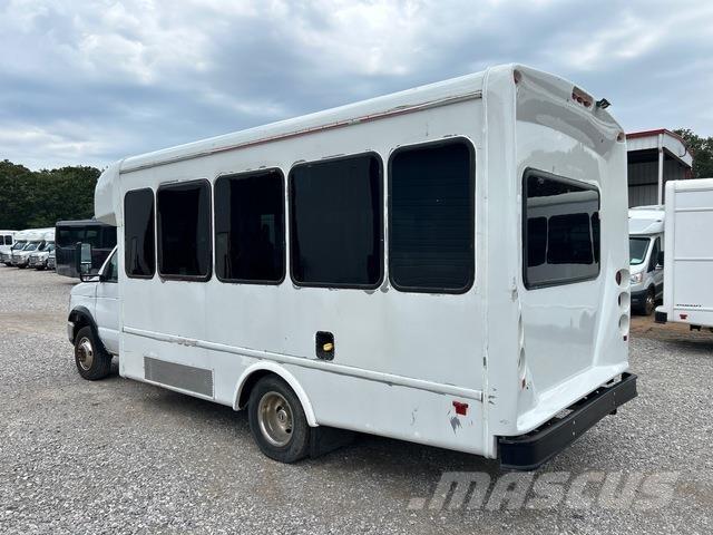 Ford E-350 Mini-bus