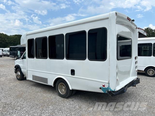Ford E-350 Mini-bus