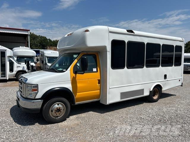 Ford E-350 Mini-bus