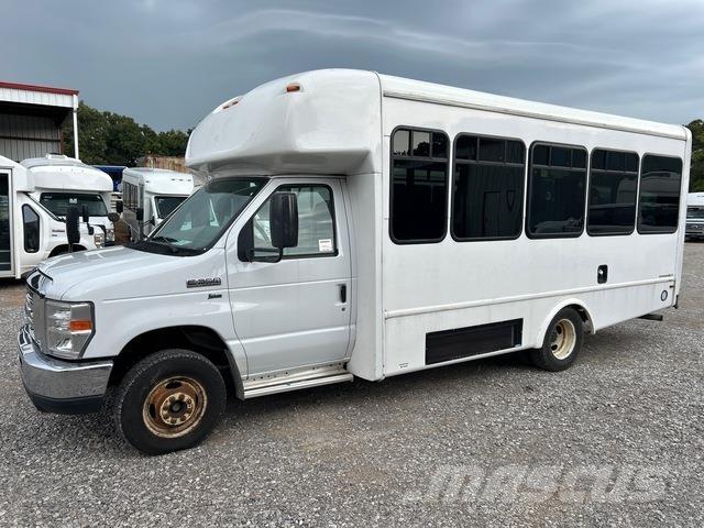 Ford E-350 Mini-bus