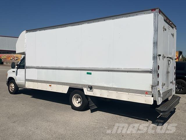 Ford E-350 Camion Fourgon