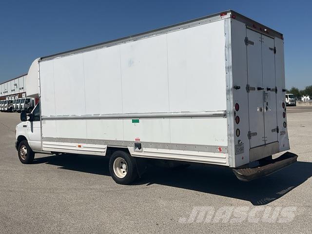 Ford E-350 Camion Fourgon