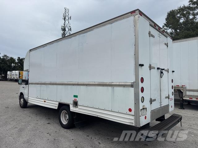 Ford E-350 Camion Fourgon