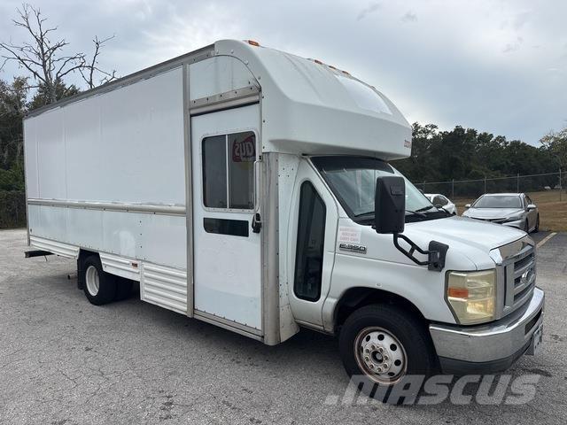 Ford E-350 Camion Fourgon