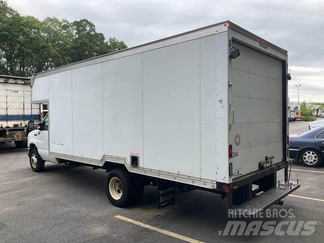 Ford E-450 Camion Fourgon