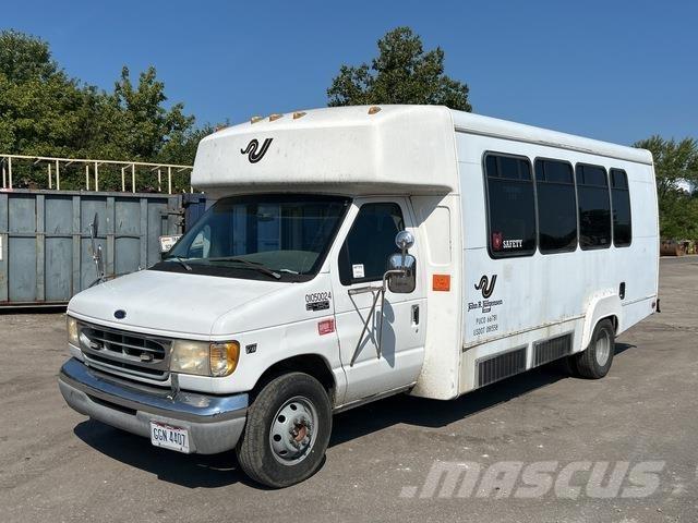 Ford E-450 Mini-bus
