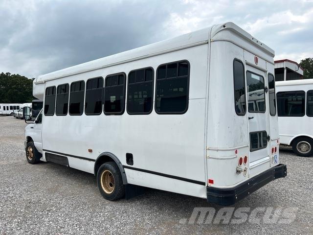 Ford E-450 Mini-bus