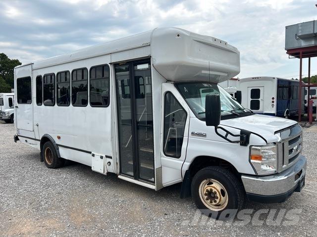 Ford E-450 Mini-bus