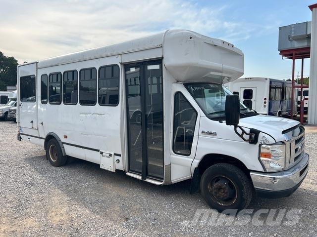 Ford E-450 Mini-bus