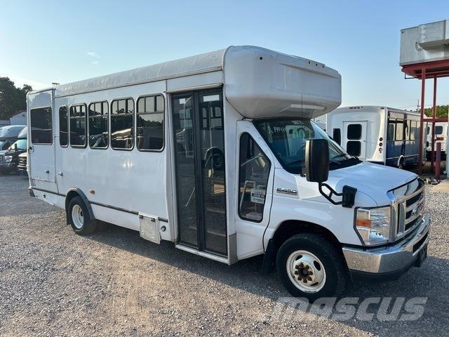Ford E-450 Mini-bus