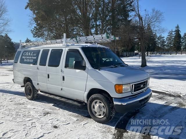 Ford E350 Utilitaire