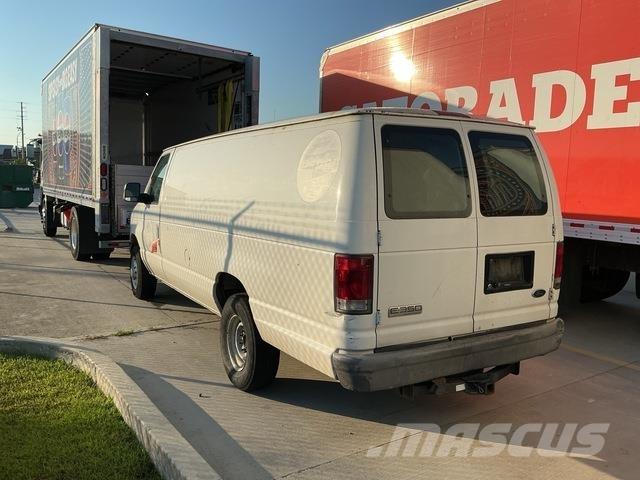Ford E350 Camion Fourgon