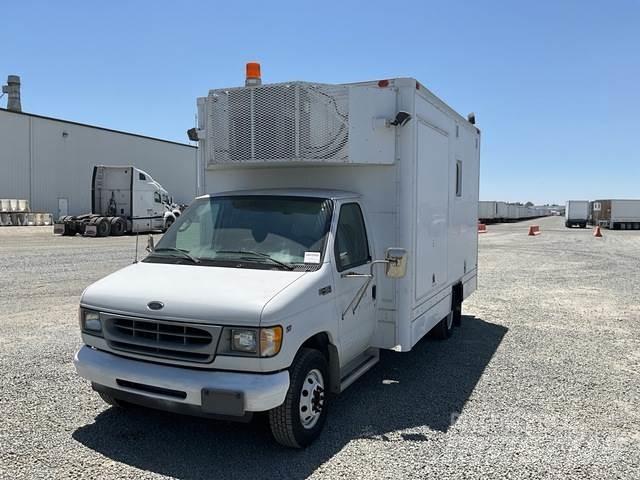 Ford E450 Utilitaire