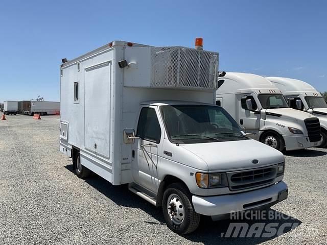 Ford E450 Utilitaire