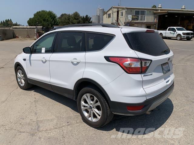 Ford Escape Voiture
