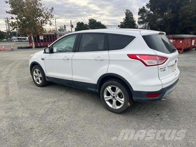 Ford Escape Voiture