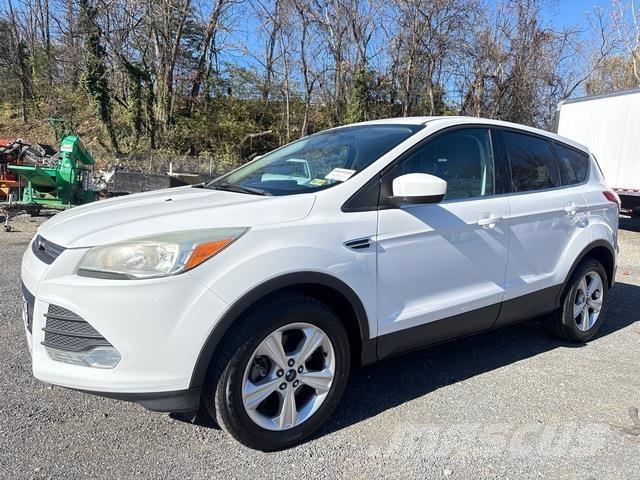 Ford Escape Voiture