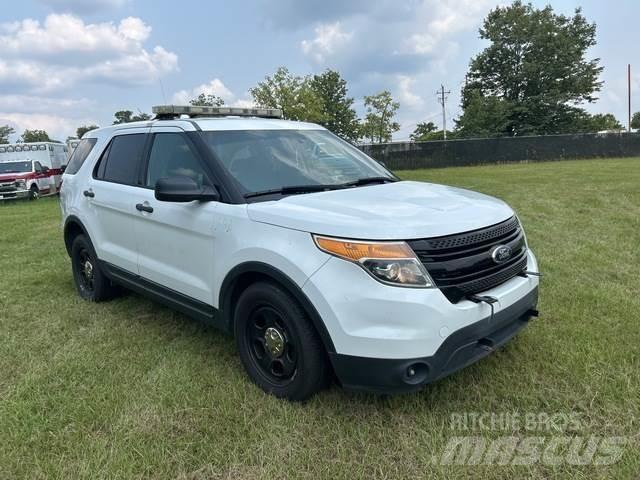 Ford Explorer Voiture