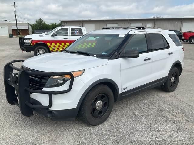 Ford Explorer Voiture