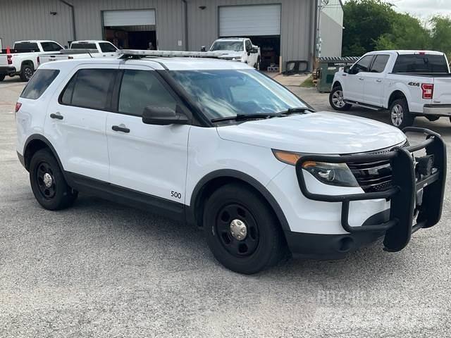 Ford Explorer Voiture