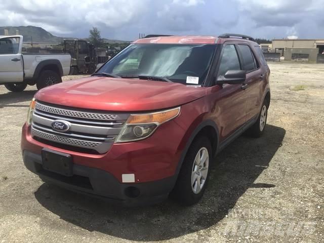 Ford Explorer Voiture