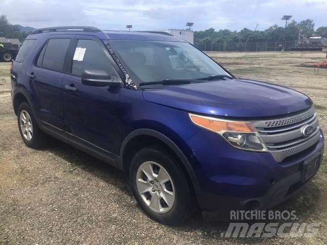 Ford Explorer Voiture