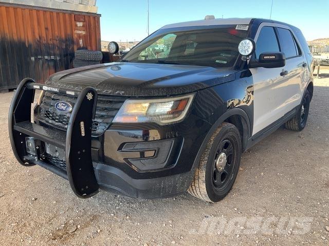 Ford Explorer Voiture