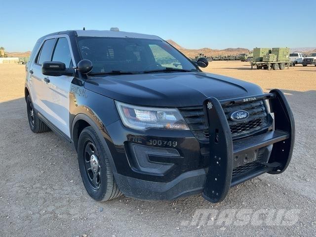 Ford Explorer Voiture