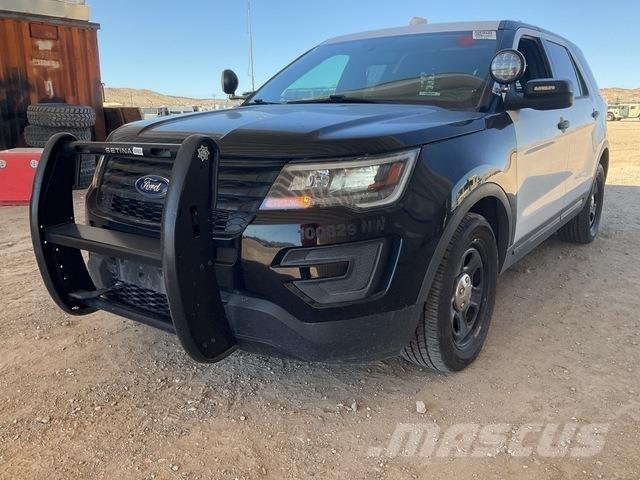 Ford Explorer Voiture