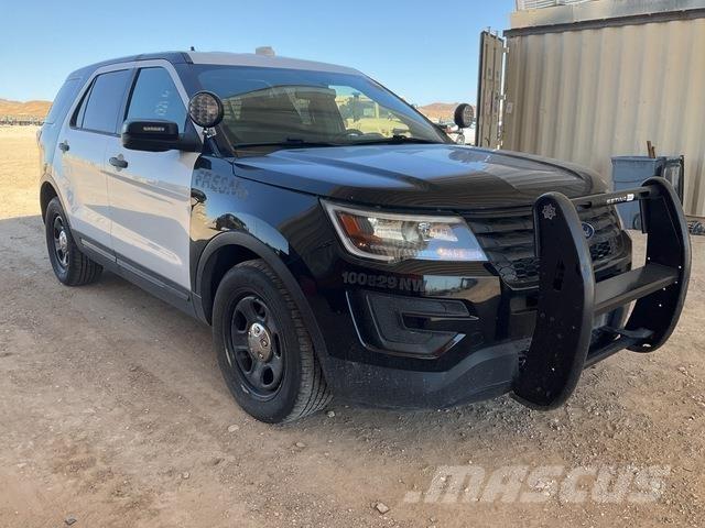 Ford Explorer Voiture