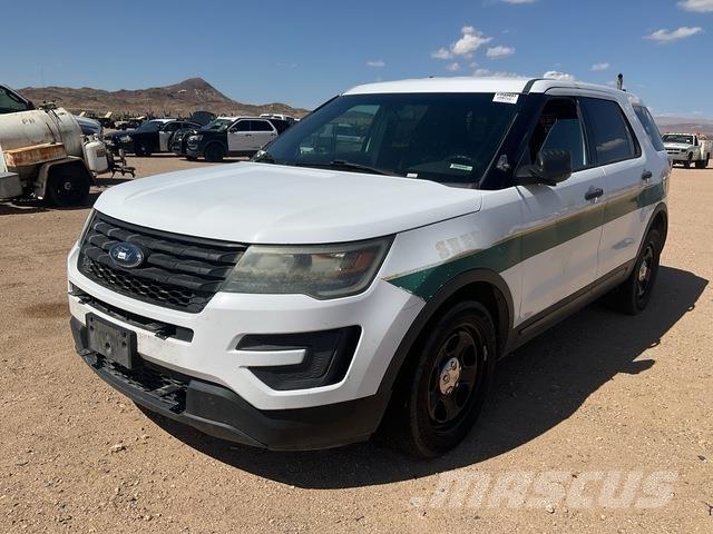 Ford Explorer Voiture