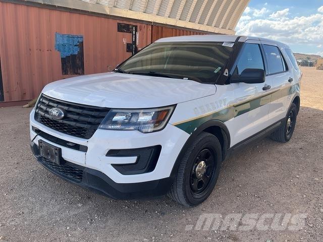 Ford Explorer Voiture