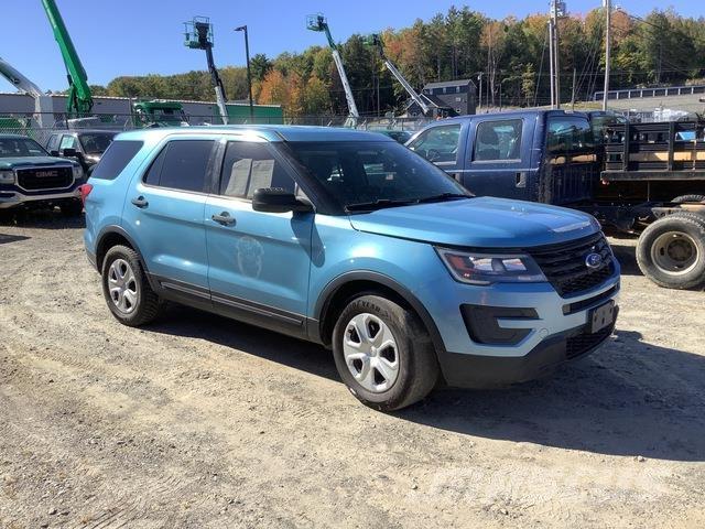 Ford Explorer Voiture