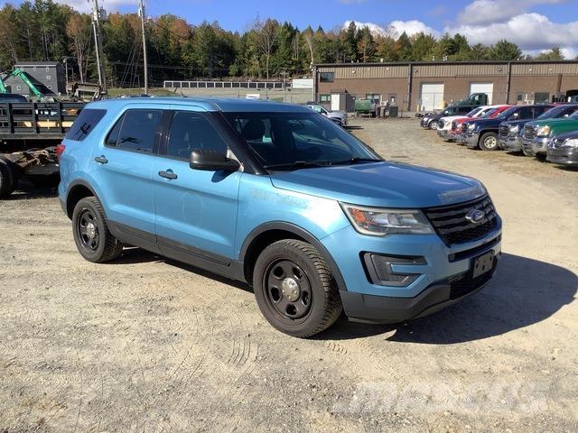 Ford Explorer Voiture