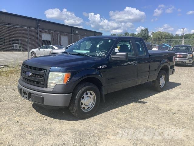 Ford F-150 XL Utilitaire benne