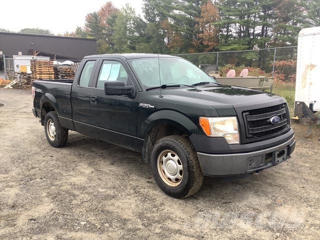 Ford F-150 XL Utilitaire benne