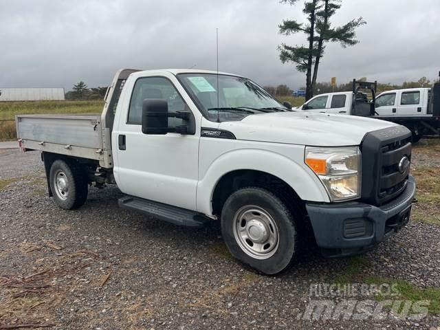 Ford F-250 Camion plateau