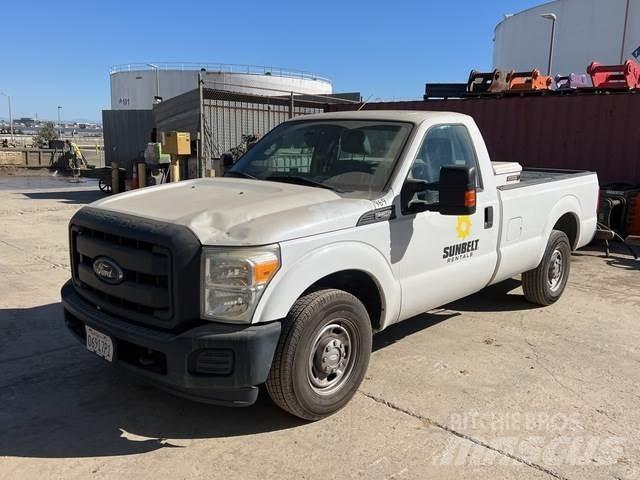 Ford F-250 Autre fourgon / utilitaire