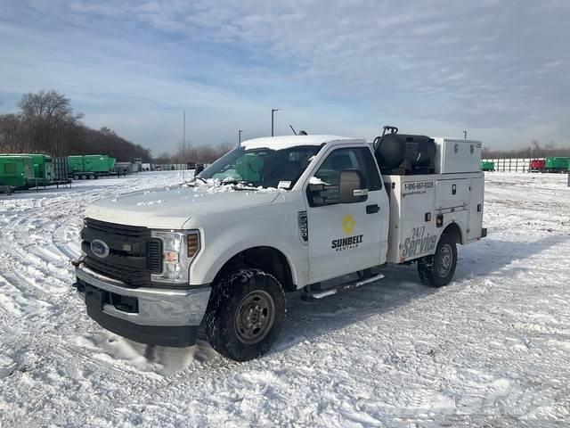 Ford F-250 Camions et véhicules municipaux