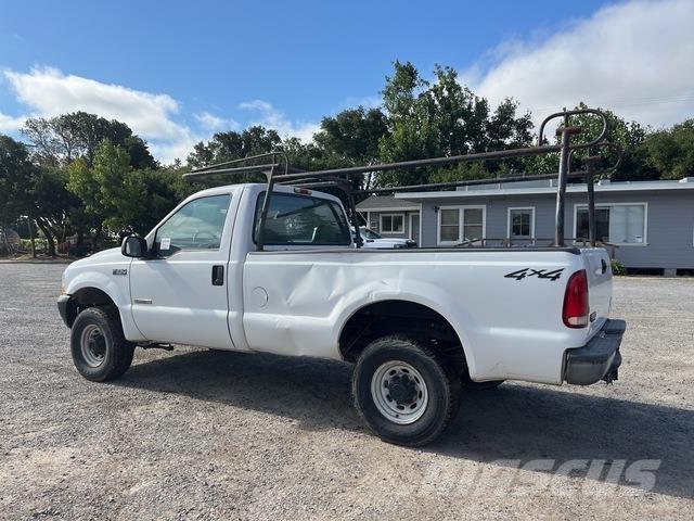 Ford F-250 Utilitaire benne