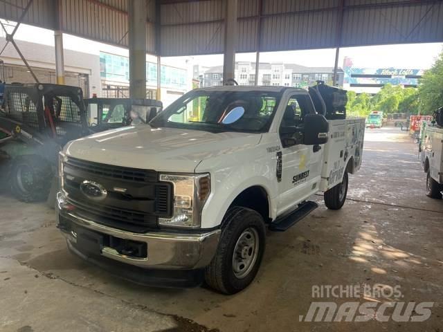 Ford F-250 Camions et véhicules municipaux