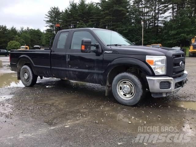 Ford F-250 Autre fourgon / utilitaire