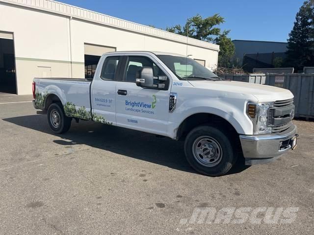 Ford F-250 Autre fourgon / utilitaire