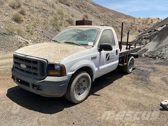 Ford F-250 Camion plateau