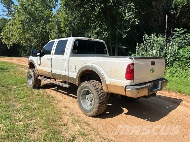 Ford F-250 Utilitaire benne