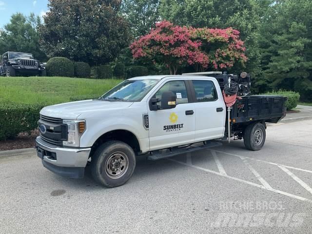 Ford F-250 Camion plateau